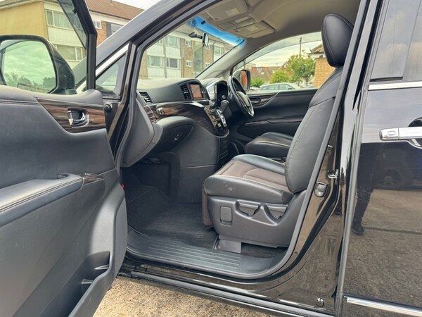 Used Nissan Elgrand 2017 for sale - 75570071: Photo 14