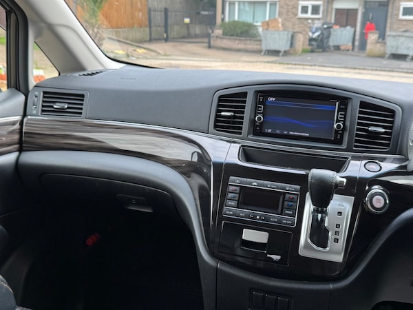 Used Nissan Elgrand 2017 for sale - 75570071: Photo 20