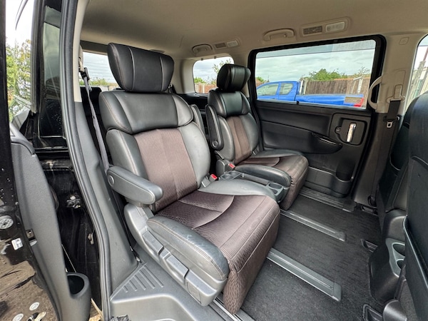 Used Nissan Elgrand 2017 for sale - 75570071: Photo 48