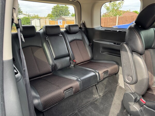 Used Nissan Elgrand 2017 for sale - 75570071: Photo 52
