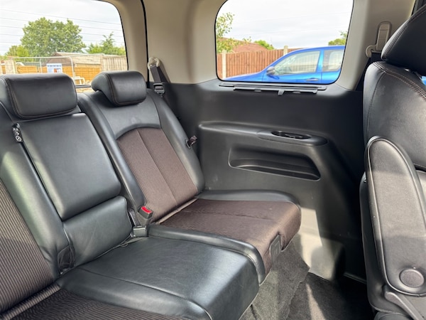 Used Nissan Elgrand 2017 for sale - 75570071: Photo 53
