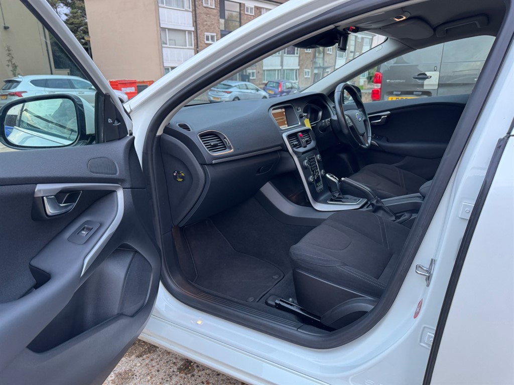 Used Volvo S40 2024 for sale - 76861983: Photo 14