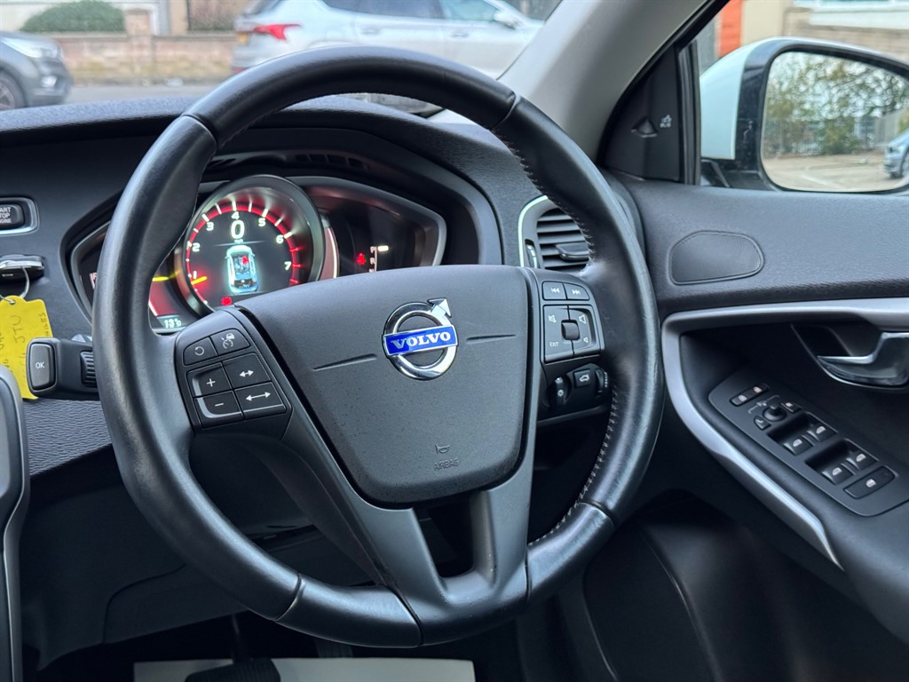 Used Volvo S40 2024 for sale - 76861983: Photo 28