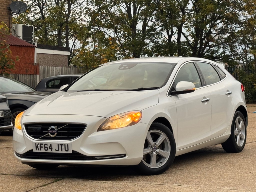 Used Volvo S40 2024 for sale - 76861983: Photo 3