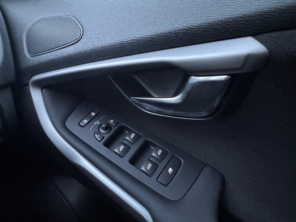 Used Volvo S40 2024 for sale - 76861983: Photo 36