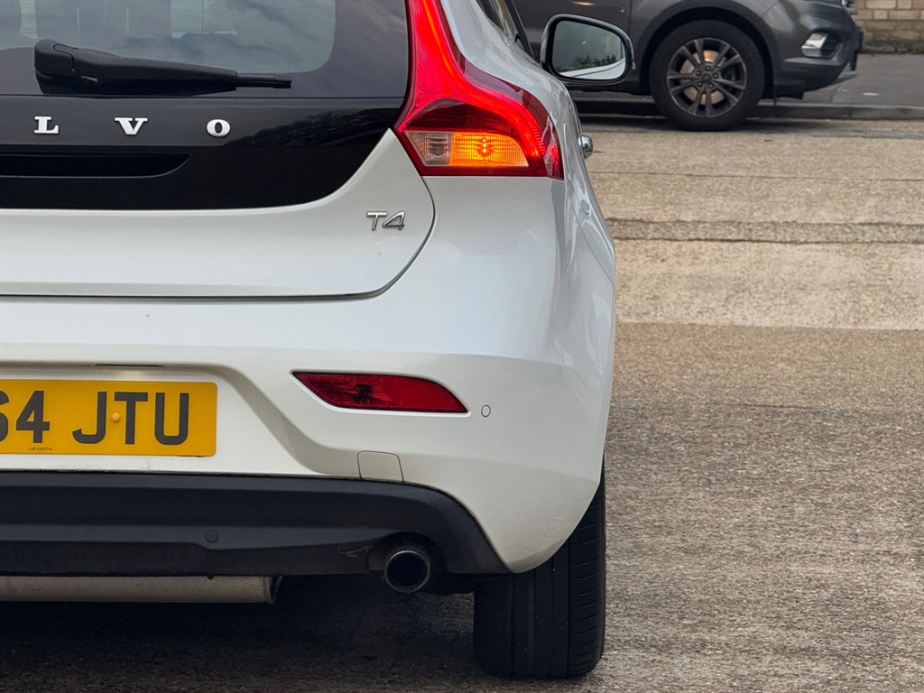 Used Volvo S40 2024 for sale - 76861983: Photo 51