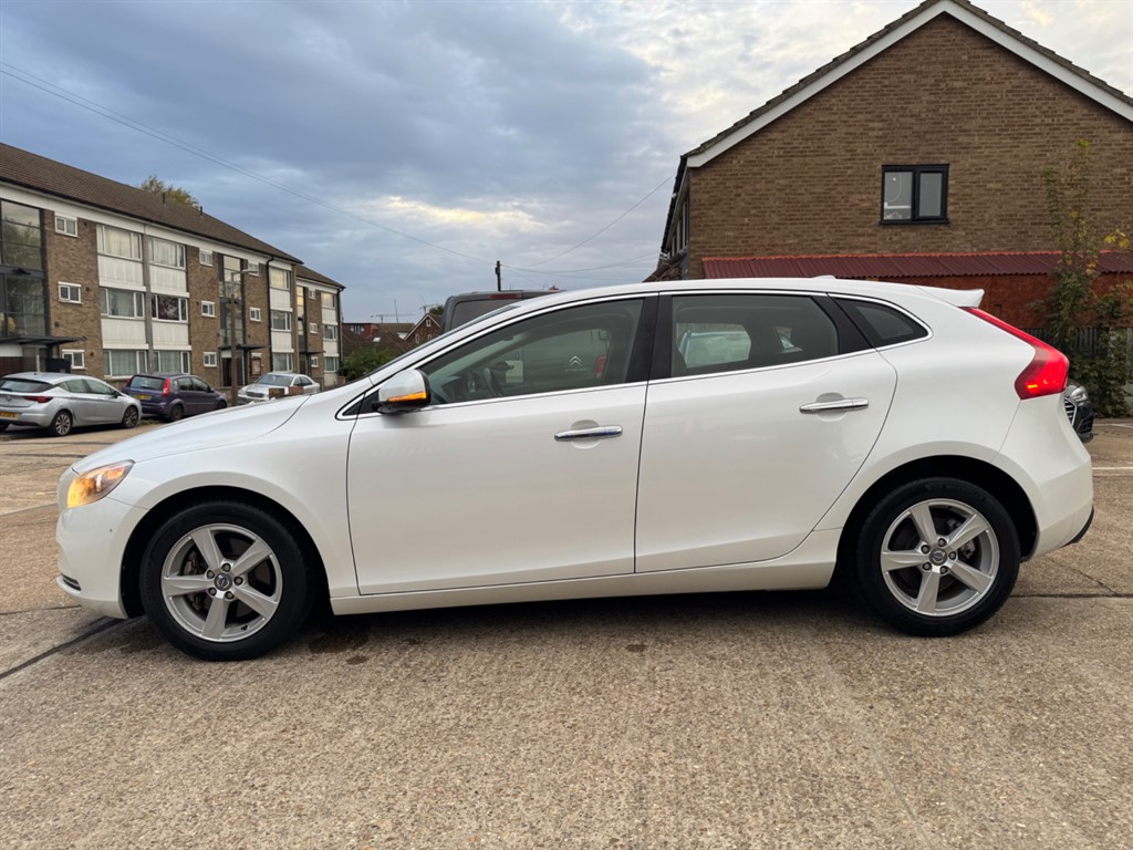 Used Volvo S40 2024 for sale - 76861983: Photo 8