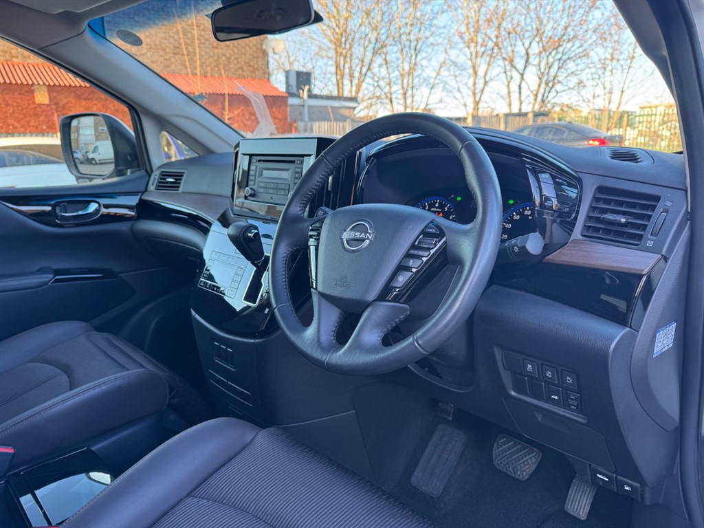 Used Nissan Elgrand 2023 for sale - 77106233: Photo 12