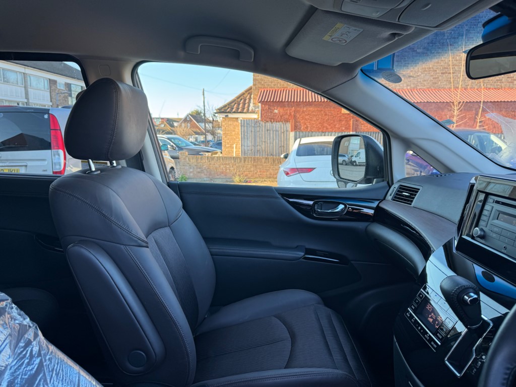 Used Nissan Elgrand 2023 for sale - 77106233: Photo 13