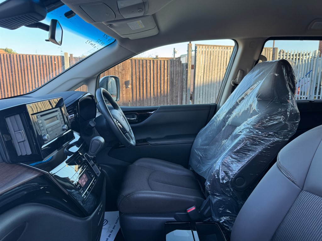 Used Nissan Elgrand 2023 for sale - 77106233: Photo 18