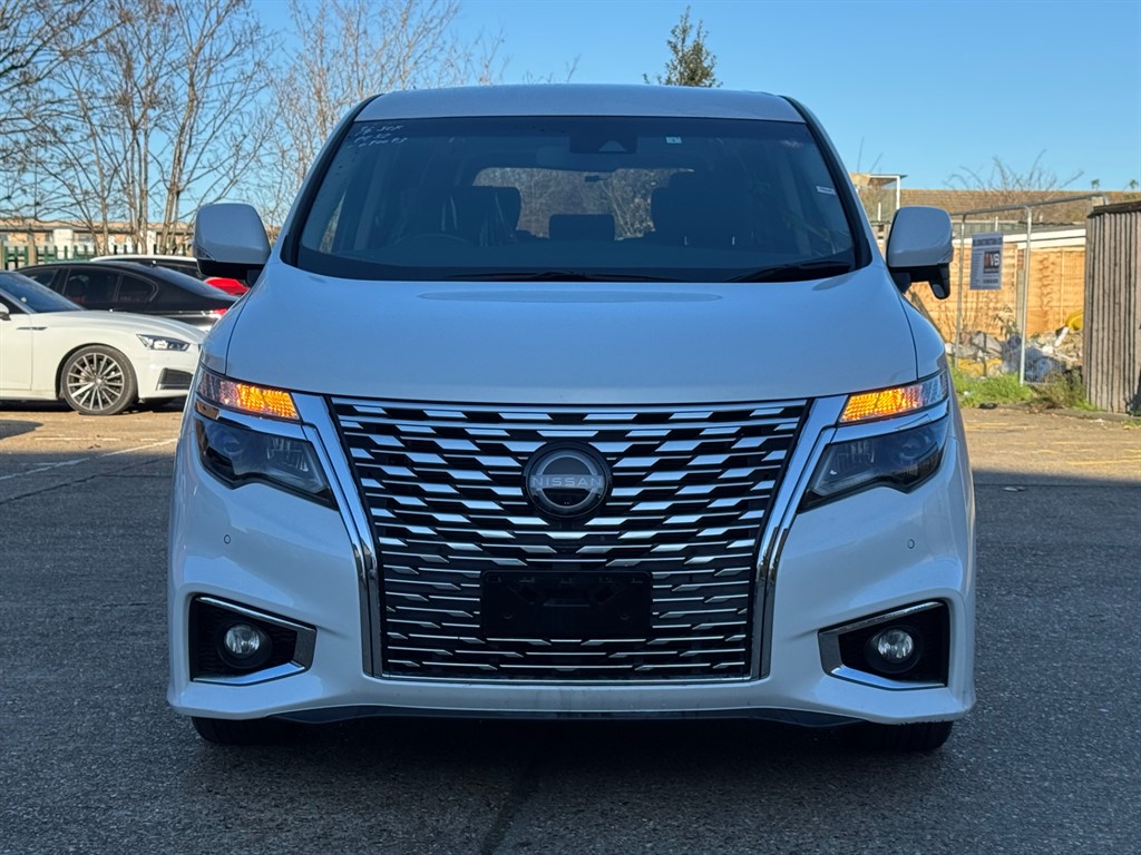 Used Nissan Elgrand 2023 for sale - 77106233: Photo 2
