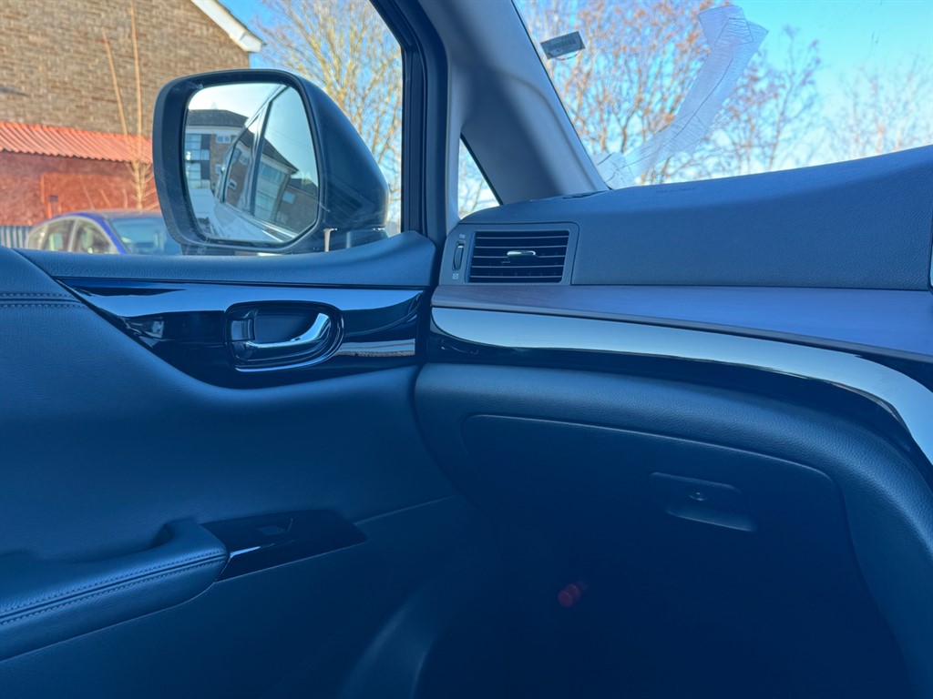 Used Nissan Elgrand 2023 for sale - 77106233: Photo 20