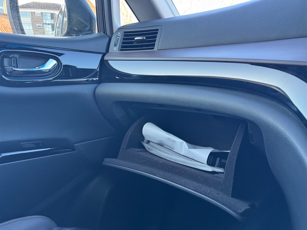 Used Nissan Elgrand 2023 for sale - 77106233: Photo 21