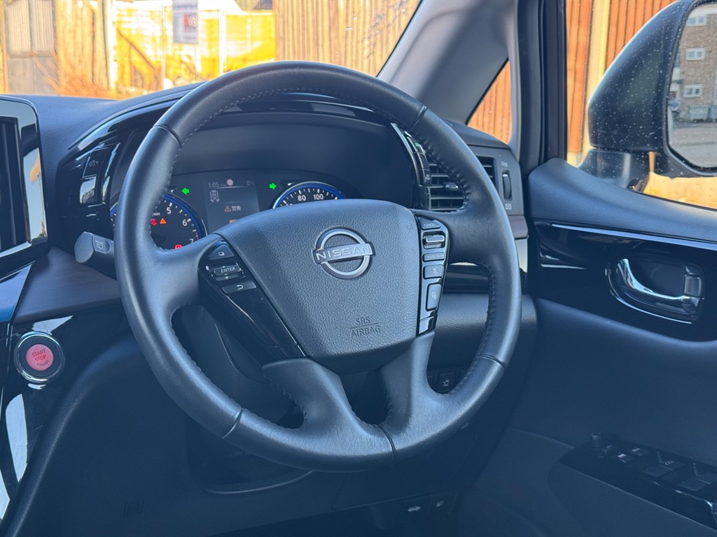 Used Nissan Elgrand 2023 for sale - 77106233: Photo 29