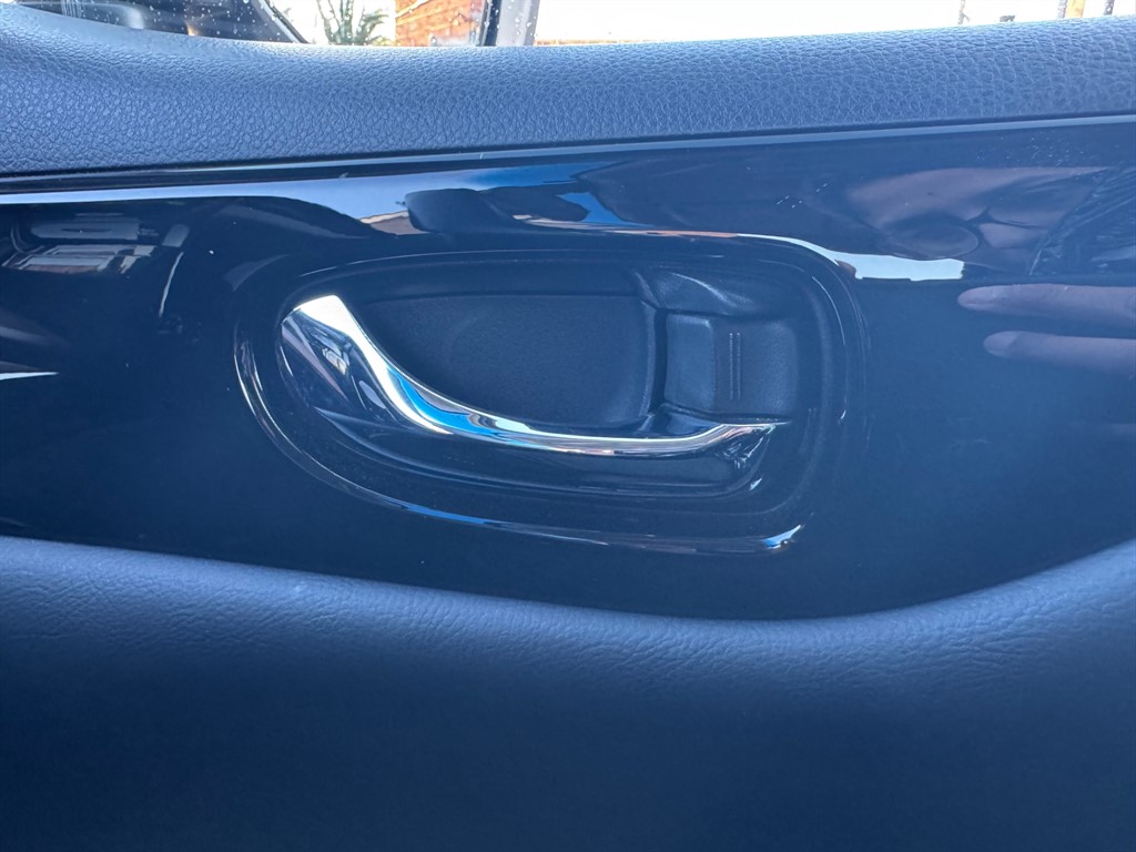 Used Nissan Elgrand 2023 for sale - 77106233: Photo 39