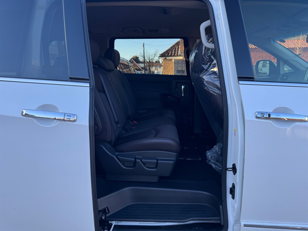 Used Nissan Elgrand 2023 for sale - 77106233: Photo 42