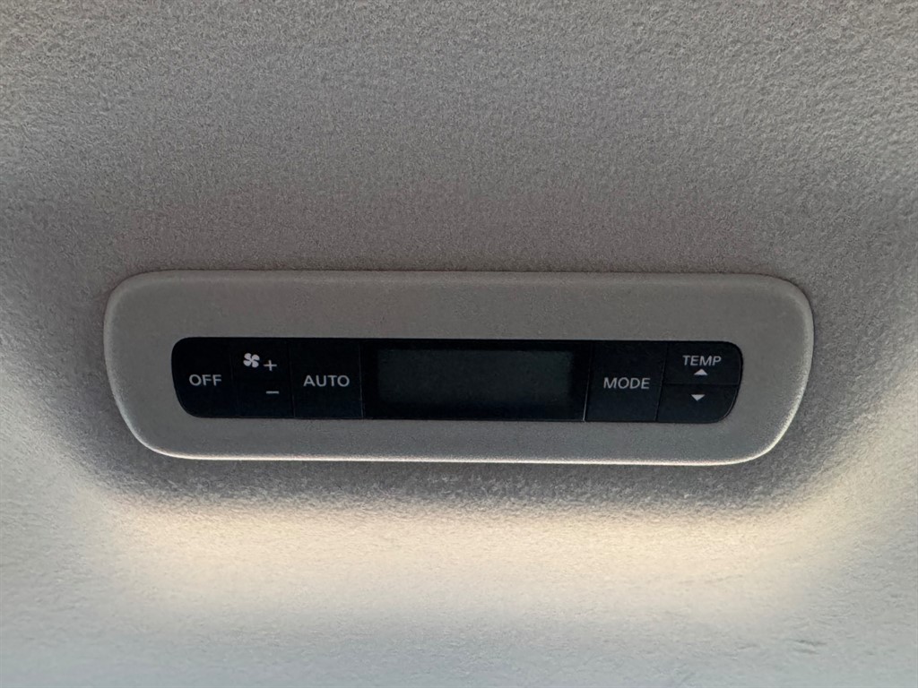 Used Nissan Elgrand 2023 for sale - 77106233: Photo 47