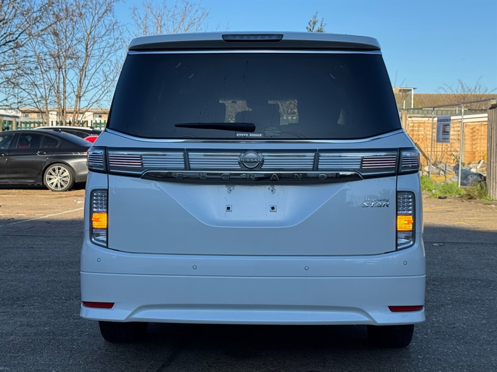 Used Nissan Elgrand 2023 for sale - 77106233: Photo 5