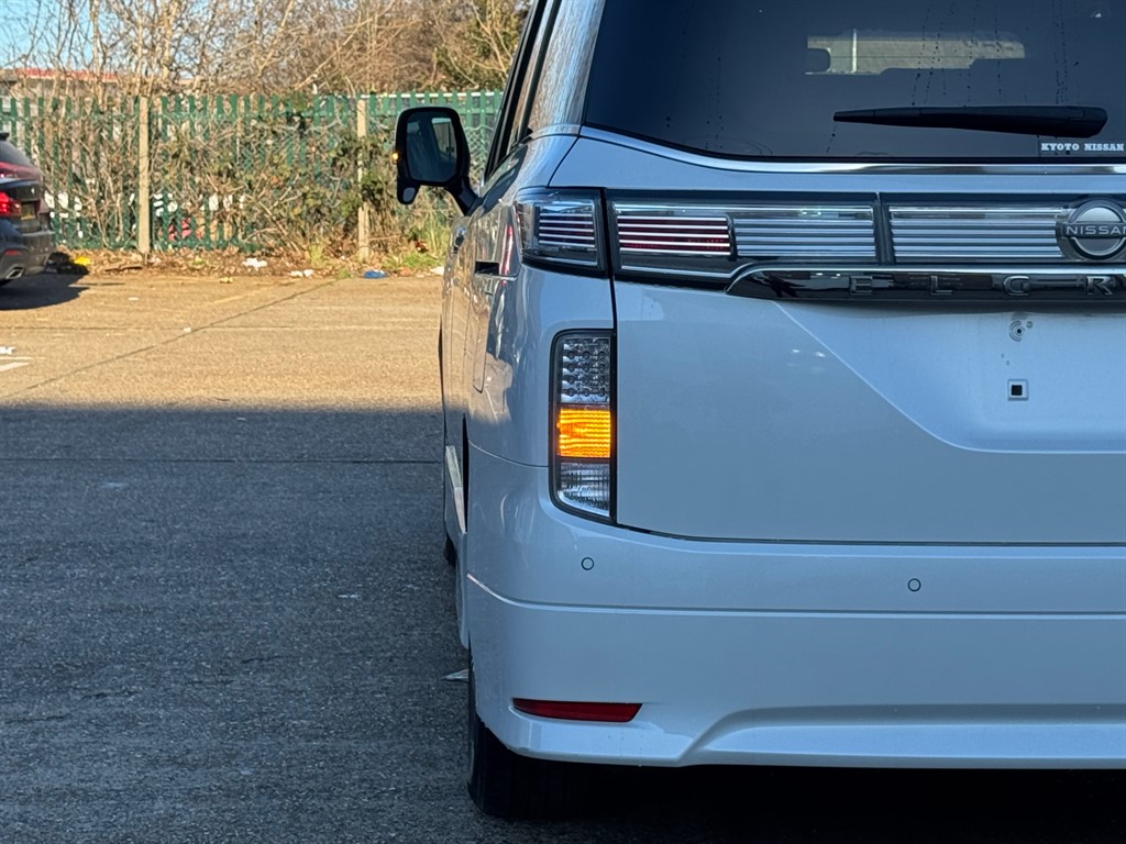 Used Nissan Elgrand 2023 for sale - 77106233: Photo 64