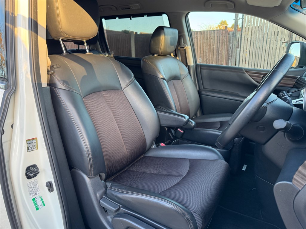 Used Nissan Elgrand 2019 for sale - 76758052: Photo 11