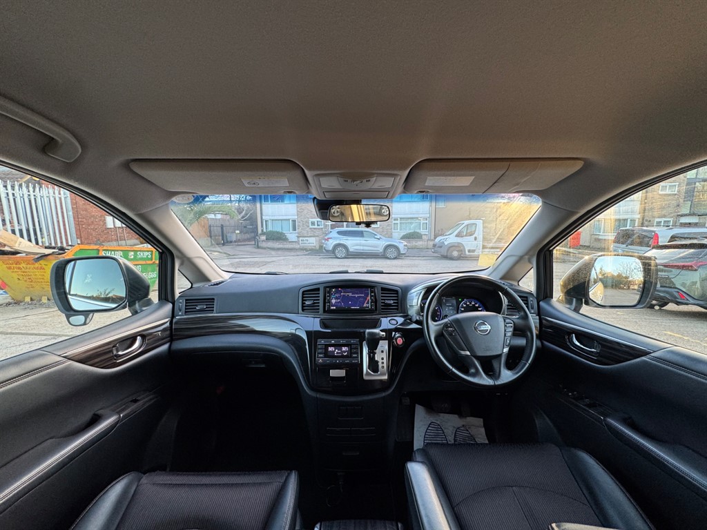 Used Nissan Elgrand 2019 for sale - 76758052: Photo 17