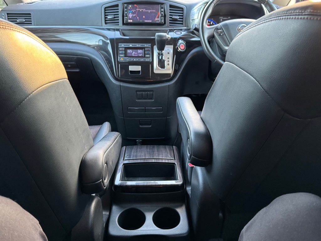 Used Nissan Elgrand 2019 for sale - 76758052: Photo 27