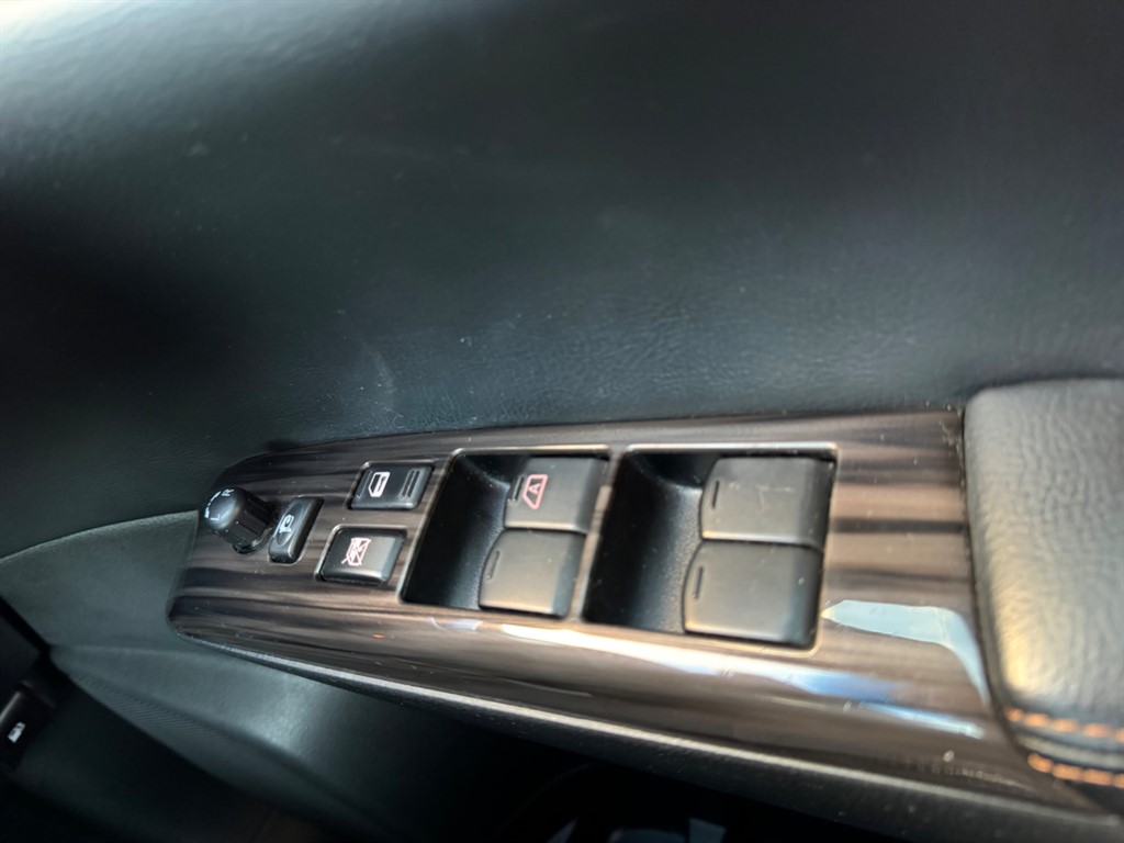 Used Nissan Elgrand 2019 for sale - 76758052: Photo 37