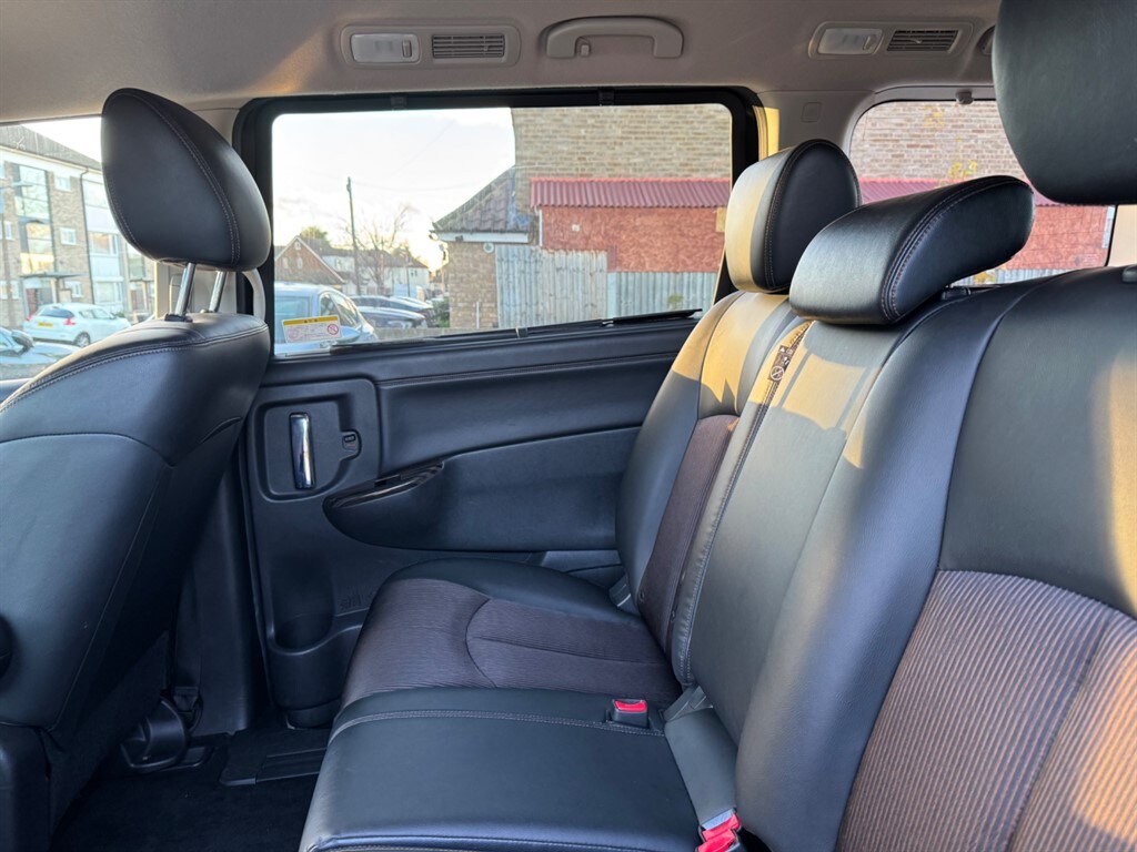 Used Nissan Elgrand 2019 for sale - 76758052: Photo 43
