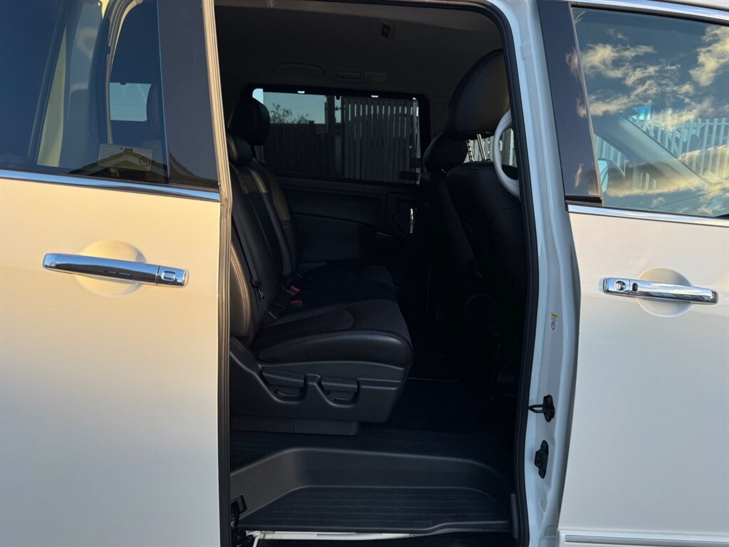 Used Nissan Elgrand 2019 for sale - 76758052: Photo 44