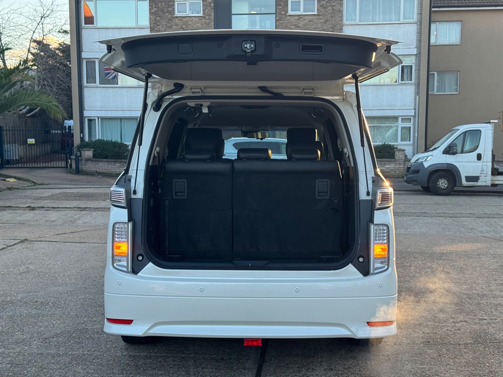 Used Nissan Elgrand 2019 for sale - 76758052: Photo 54