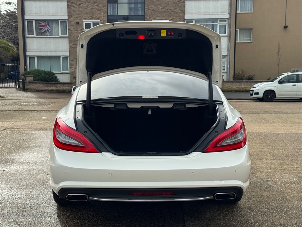 Used Mercedes-Benz CLS 2012 for sale - 77636348: Photo 60