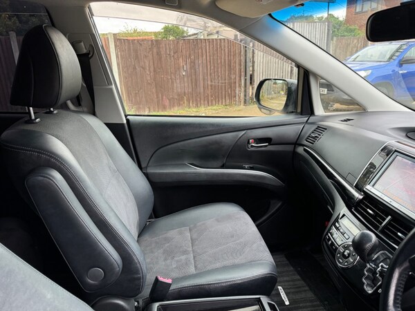 Used Toyota Estima 2013 for sale - 71914739: Photo 10