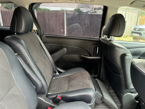 Used Toyota Estima 2013 for sale - 71914739: Photo 14