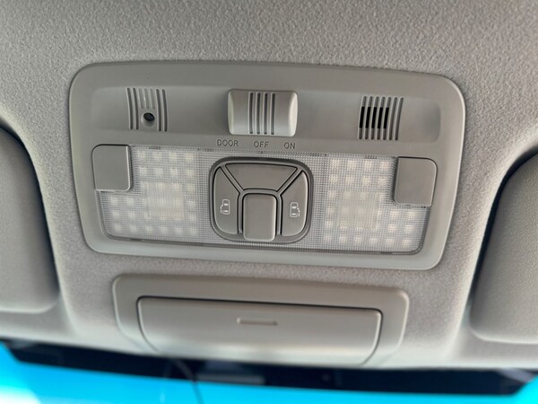Used Toyota Estima 2013 for sale - 71914739: Photo 32