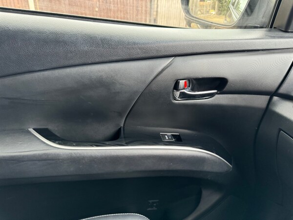 Used Toyota Estima 2013 for sale - 71914739: Photo 33