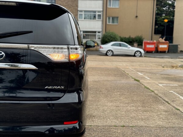 Used Toyota Estima 2013 for sale - 71914739: Photo 54