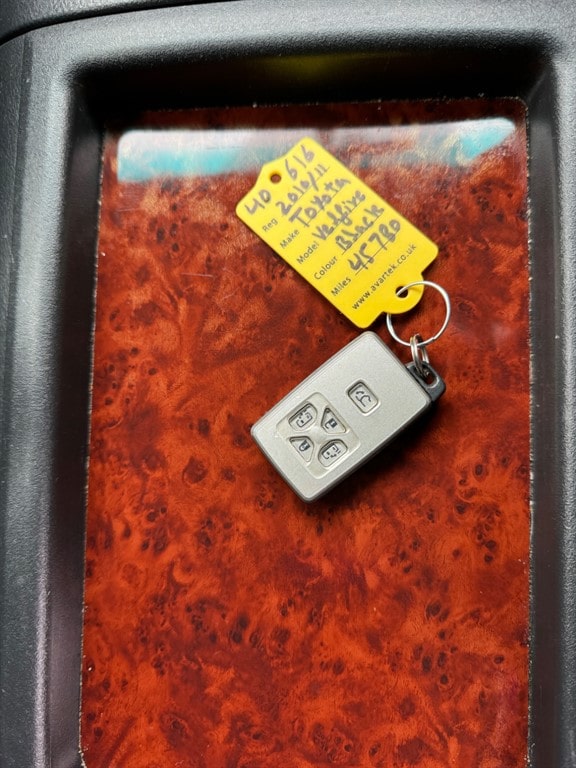 Used Toyota Vellfire 2010 for sale - 75571248: Photo 30