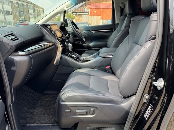 Used Toyota Alphard 2022 for sale - 75663063: Photo 18