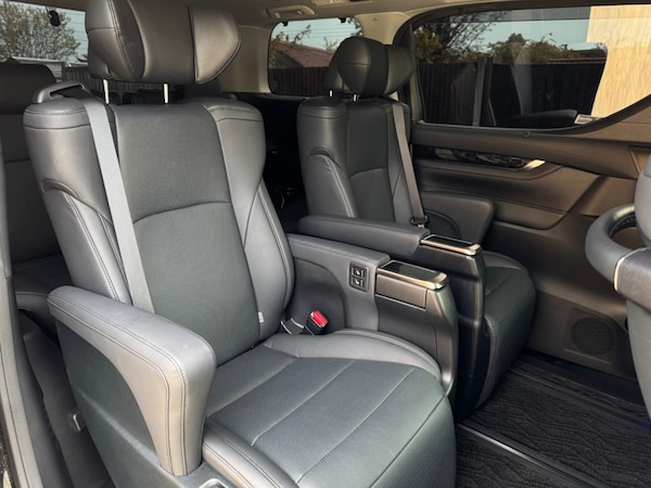Used Toyota Alphard 2022 for sale - 75663063: Photo 48