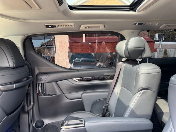 Used Toyota Alphard 2022 for sale - 75663063: Photo 54