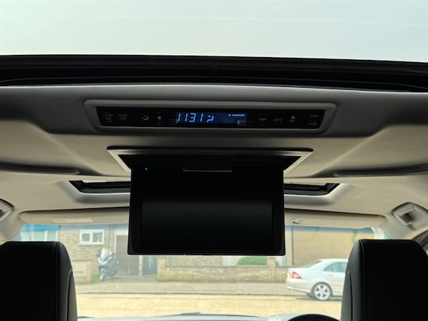 Used Toyota Alphard 2022 for sale - 75663063: Photo 56