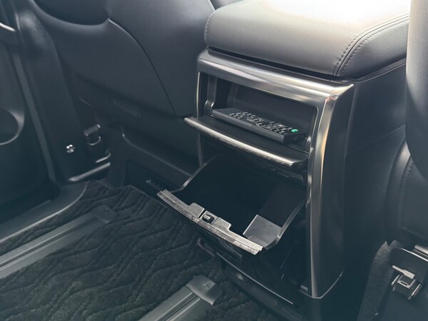 Used Toyota Alphard 2022 for sale - 75663063: Photo 60