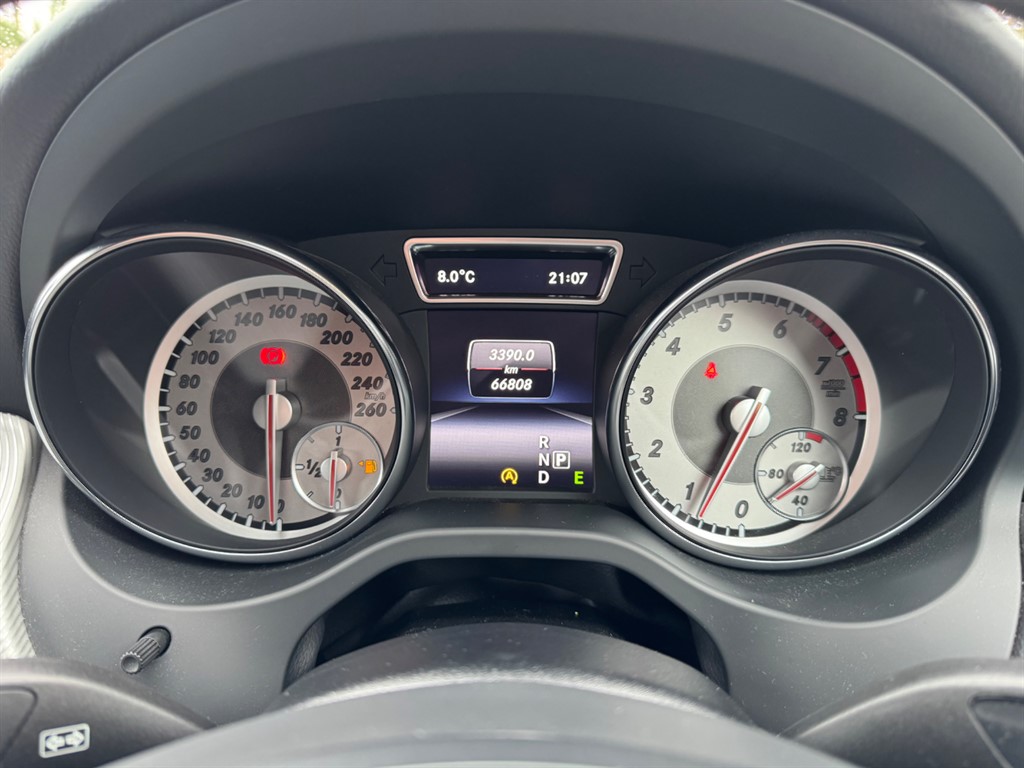 Used Mercedes-Benz GLA 2015 for sale - 77319195: Photo 35