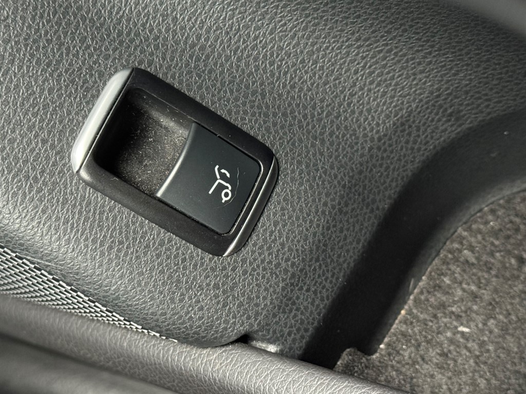 Used Mercedes-Benz GLA 2015 for sale - 77319195: Photo 38