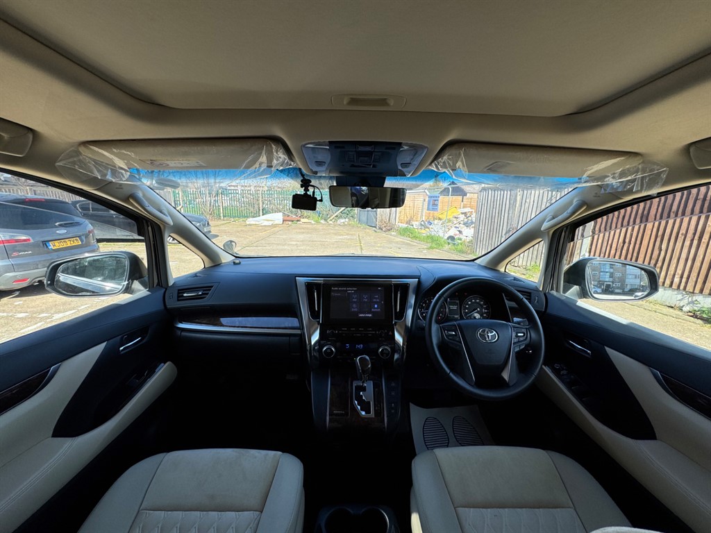 Used Toyota Alphard 2023 for sale - 77918275: Photo 16