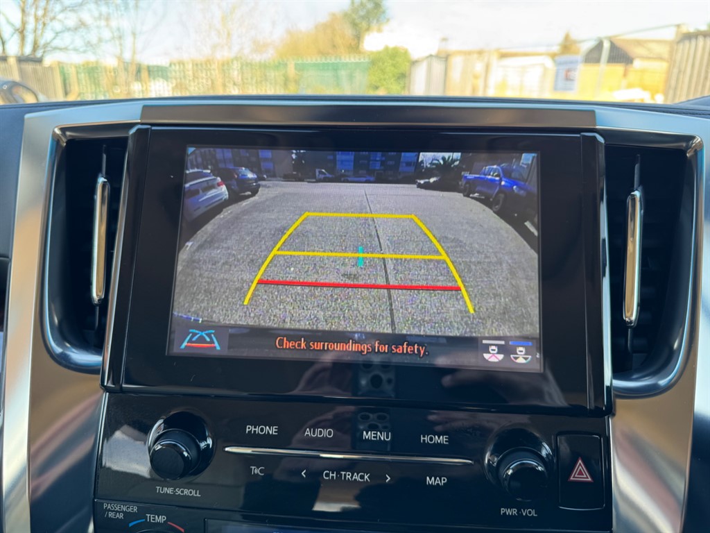 Used Toyota Alphard 2023 for sale - 77918275: Photo 24