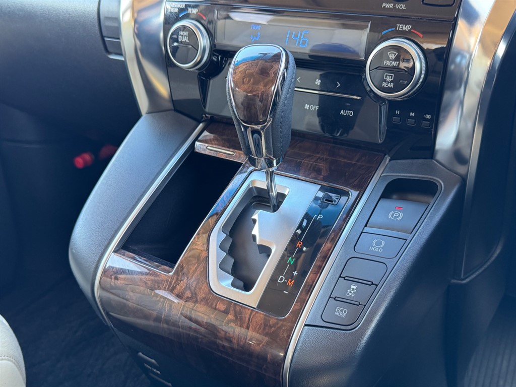 Used Toyota Alphard 2023 for sale - 77918275: Photo 26