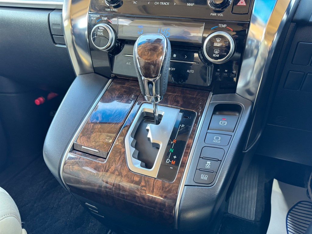 Used Toyota Alphard 2023 for sale - 77918275: Photo 30