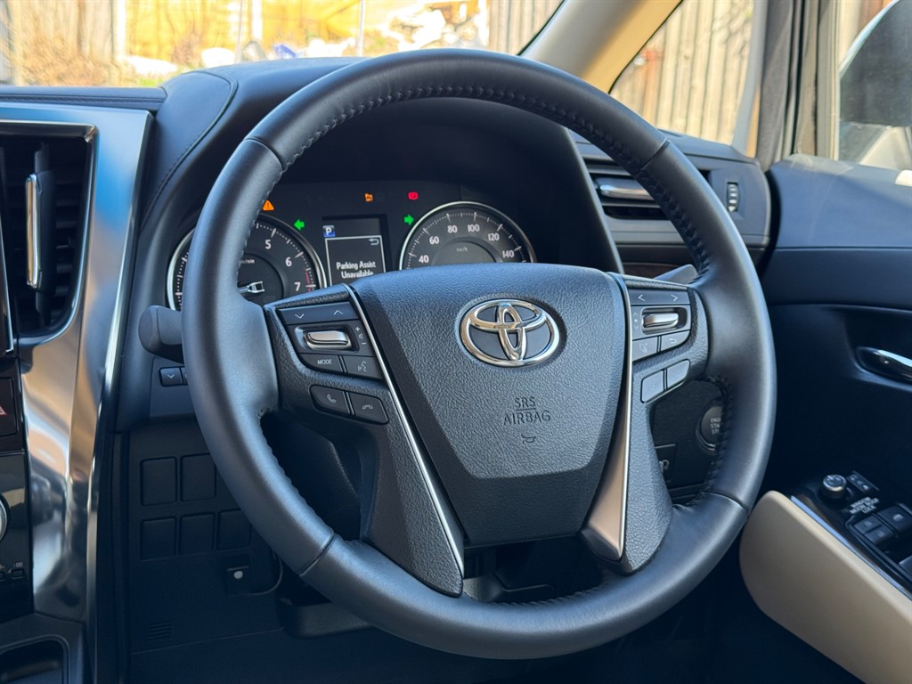 Used Toyota Alphard 2023 for sale - 77918275: Photo 31
