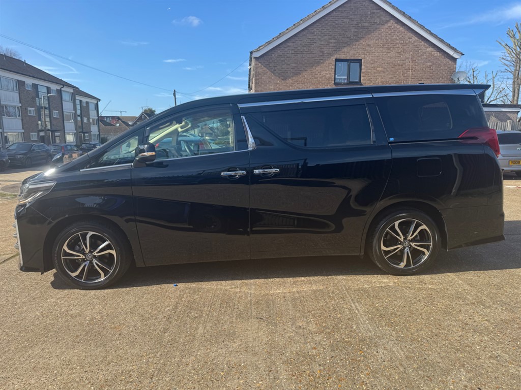 Used Toyota Alphard 2023 for sale - 77918275: Photo 5